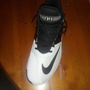 Nike fly by 2s